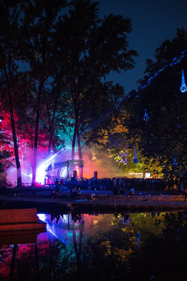 Orbits stage showing the forest and the lights.